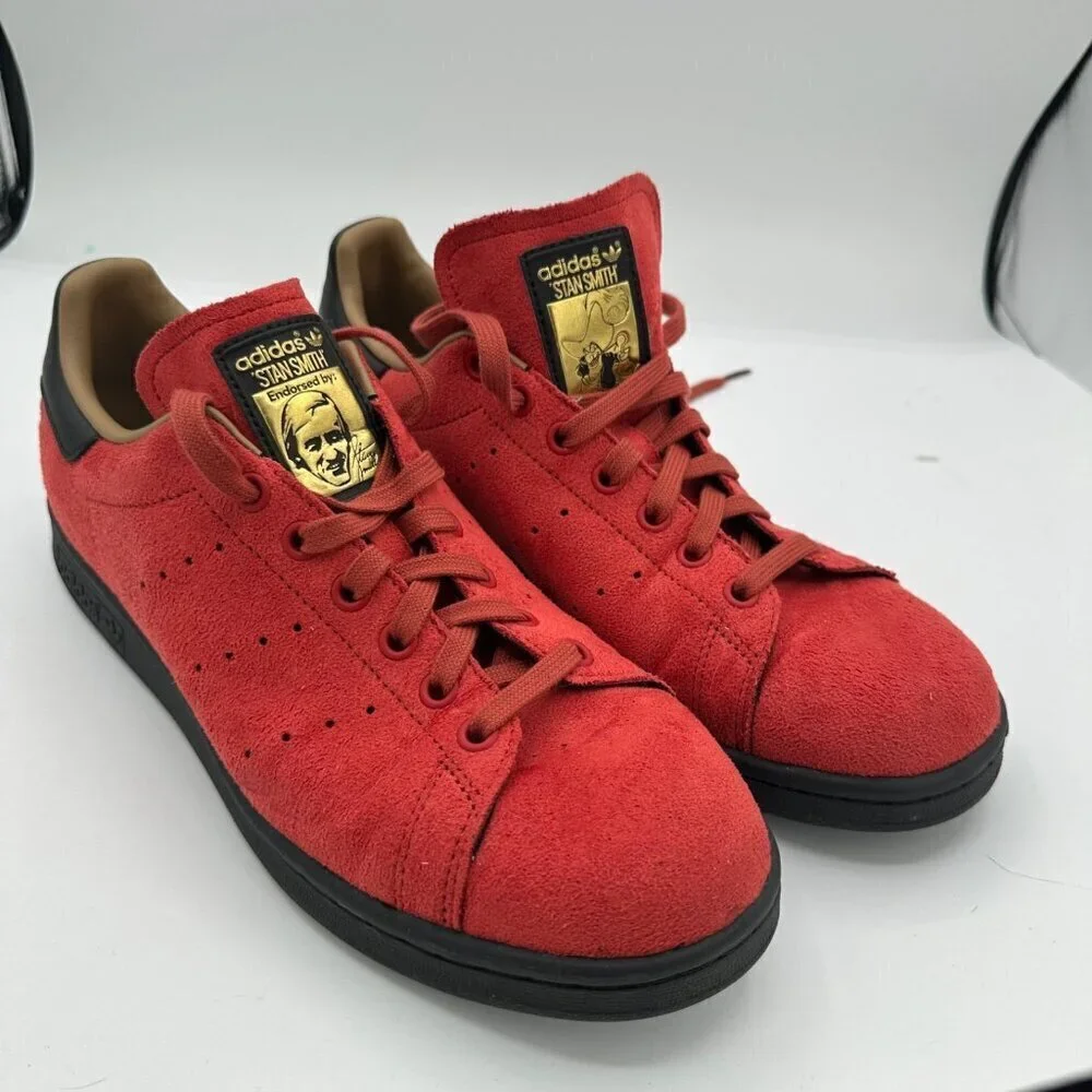 Size 7 - adidas Disney x Stan Smith Peter Pan - Captain Hook